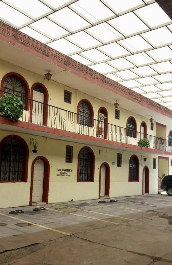 Hotel Maya Ixtlan Ixtlan del Rio Exterior photo